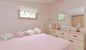 490 Courthouse Ln, Burrillville, RI 02859