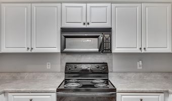 619 Shadowridge Dr, Brandon, MS 39047