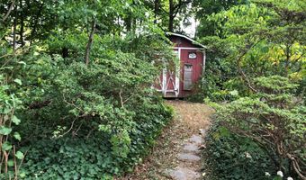 75 Union Ave, Amityville, NY 11701