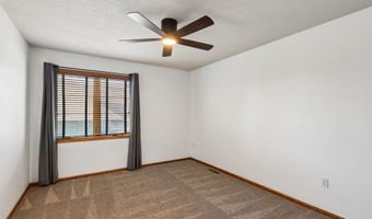 3105 NE Huntington Ln, Ankeny, IA 50021