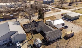 406 S Main St, Archie, MO 64725