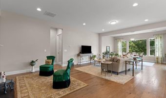 117 MALLARD Dr, Lake Frederick, VA 22630