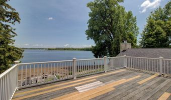 16 Macomber Pt, Alburgh, VT 05440