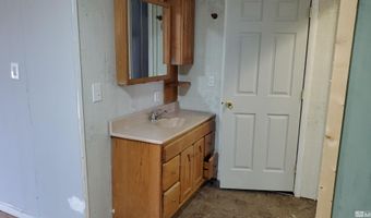 341 Baker St, Hawthorne, NV 89415