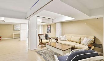 45 Strickland St, Bay Head, NJ 08742