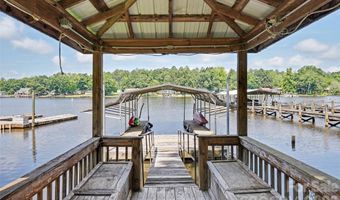 1954 White Rd, Camden, SC 29020