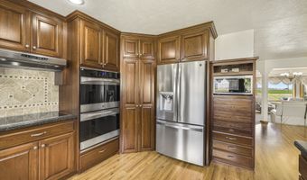 2609 Lakeview Dr, American Falls, ID 83221