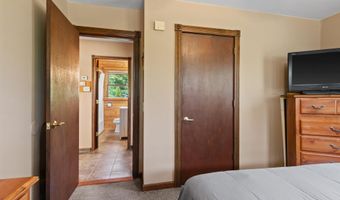 796 W 17th Pvt Ave, Arkdale, WI 54613