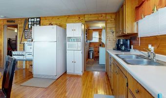 10 S Oakwood Shoreline Dr, Bruce, SD 57220