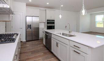 5559 E Spaniel Dr, Ann Arbor, MI 48108