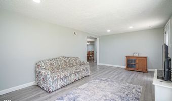 5902 Oak Ln, Anderson, IN 46013