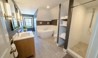 16 Cottage St, Belfast, ME 04915