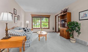 2521 E INGLEWOOD Pl, Appleton, WI 54915