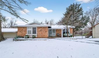 677 Turfwood Dr, Ballwin, MO 63021
