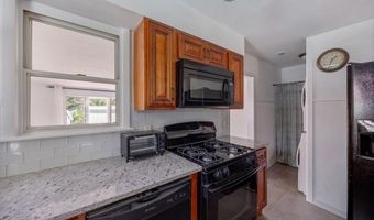 108 Bucknell Ave, Villas, NJ 08251