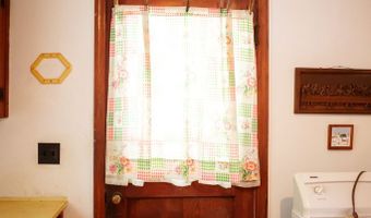 59 E Long St, Abbeville, MS 38655