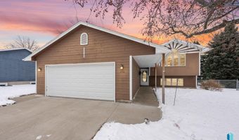 116 W Birchwood Dr, Brandon, SD 57005