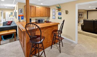 3 RAYMOND Ln, Belle Mead, NJ 08502