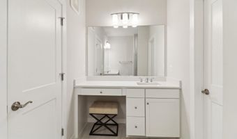 44501 WOLFHOUND Sq, Ashburn, VA 20147