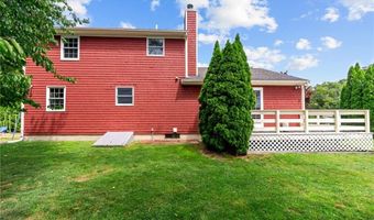 43 Peckham Pl, Bristol, RI 02809