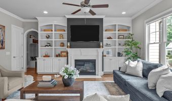 2817 Walden Rd, Apex, NC 27502