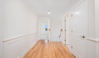 74 Cardinal Rd, Cranston, RI 02921
