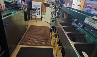 920-924 Parriott St, Aplington, IA 50604