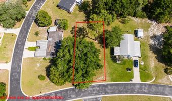 7821 W Summertree Dr, Dunnellon, FL 34433