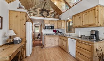 7900 Hyatt Prairie Rd # 15, Ashland, OR 97520