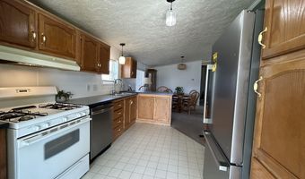 323 Grand River Dr, Adrian, MI 49221