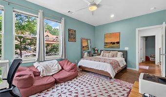 303 SE B St, Bentonville, AR 72712