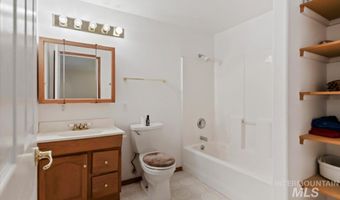 3847 N 1000 E, Buhl, ID 83316