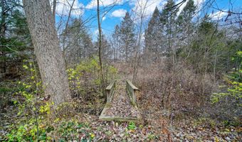 1544 Brookfield Ct, Adrian, MI 49221