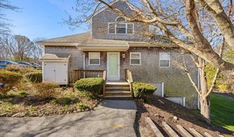 30 Harbor Hill Dr 30, Bourne, MA 02532