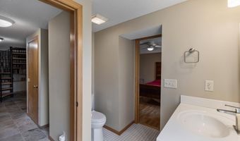 1342 Stagecoach Trl S, Afton, MN 55001