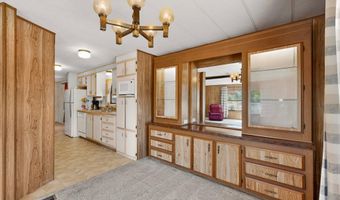 2135 Winchester Dr, Bosque Farms, NM 87068