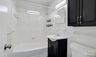 1410 E 51st St, Savannah, GA 31404