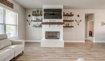 110 War Wagon Cir, Millsap, TX 76066
