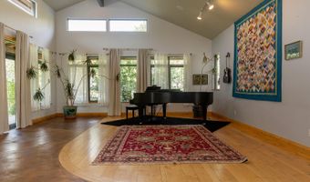 75 Sterling Dr, Bellevue, ID 83313