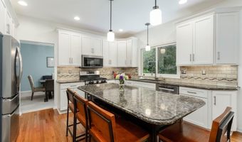 4614 Sawgrass Dr W, Ann Arbor, MI 48108