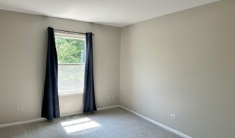 24 Cedar Grove Ct, Algonquin, IL 60102