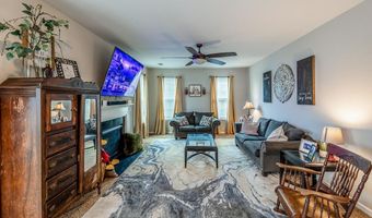 208 Castleton Cir, Boiling Springs, SC 29316