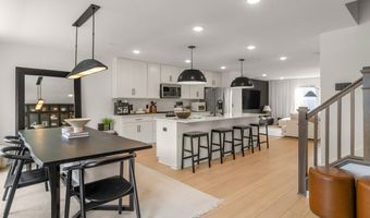 15577 Everglade Ave, Apple Valley, MN 55124