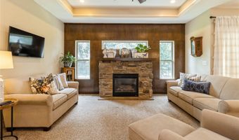 1705 Court St, Adel, IA 50003