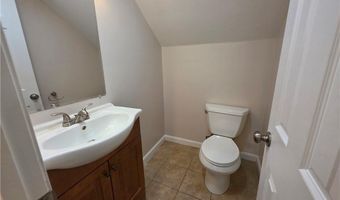 126 Pine Hill Ave, Johnston, RI 02919
