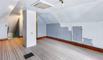 218 E Clark St, Alma Center, WI 54611