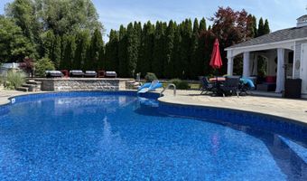 7 Hammerstone Ln, Altamont, NY 12009