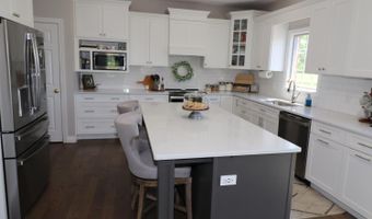 1171 Legacy Ln, Batesville, IN 47006