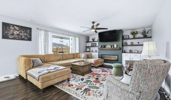 1603 Hickory Holw, Auburn, IN 46706