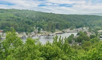141 Lakewood Dr, Alton, NH 03810